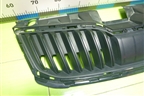 Решетка радиатора (после 2017г) (5E0853653A) для Skoda Octavia (A7) с 2013г (Октавия)