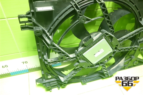 Вентилятор охлаждения радиатора (1636331500) для Toyota Rav-4 с 2018г (Рав 4)