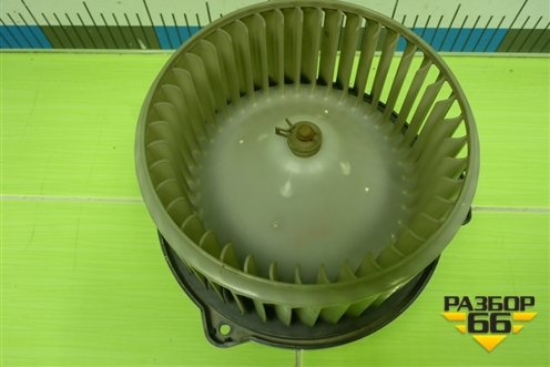 Моторчик отопителя (MZZ0372YD) для Land Rover Discovery 3 с 2004-2009г (Дискавери)