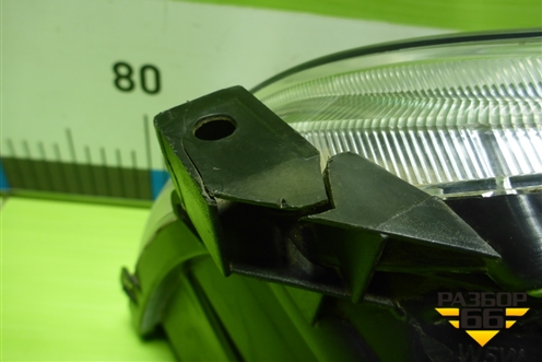 Фара правая (до 2006г галоген) (212-11L-1R) (21211L1R) для Toyota Avensis с 2003-2009г (Авенсис)