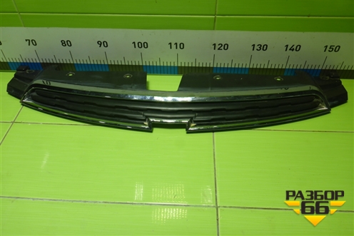 Решетка радиатора (верхняя часть) (95931767) для Chevrolet Cruze c 2009-2015г (Круз)