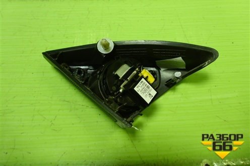 Накладка двери передней правой уголок для Opel Insignia с 2008-2017г (Инсигниа)