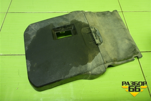 Крышка аккумулятора (AM5110A659AB) для Ford Focus 3 с 2011г (Фокус)