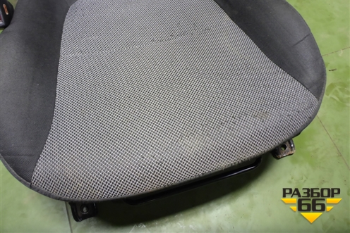 Сиденья комплект (с обогревом, без AIR BAG) для Hyundai Solaris с 2010-2016г (Солярис)