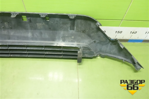 Решетка в передний бампер центральная (5311342110) для Toyota Rav-4 с 2018г (Рав 4)