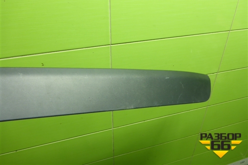 Накладка двери багажника (768020R050) для Toyota Rav-4 с 2018г (Рав 4)