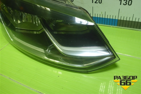 Фара правая (после 2015г галоген) (6C1941006B) для Volkswagen Polo (седан) с 2010г (Поло)