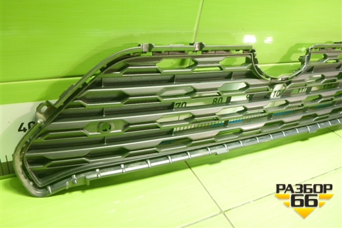 Решетка радиатора (под парктроник и камеру) (5311242190) для Toyota Rav-4 с 2018г (Рав 4)