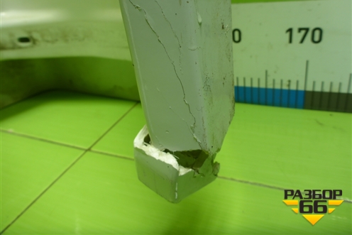 Корпус подножки правой (812W615100829) для Sitrak C7H (С7Н)