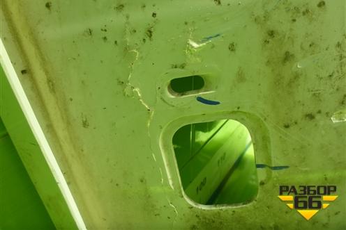 Корпус подножки правой (812W615100829) для Sitrak C7H (С7Н)