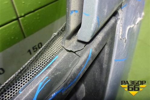 Накладка переднего бампера центральная  (DZ9X259620011) для Shacman (shaanxi) X6000 (Х6000)