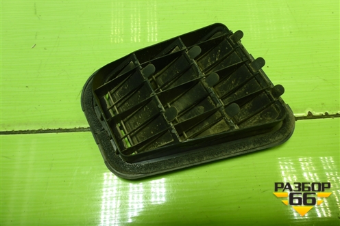 Клапан вентиляционный (левый) (9751017000) для Hyundai Solaris с 2010-2016г (Солярис)