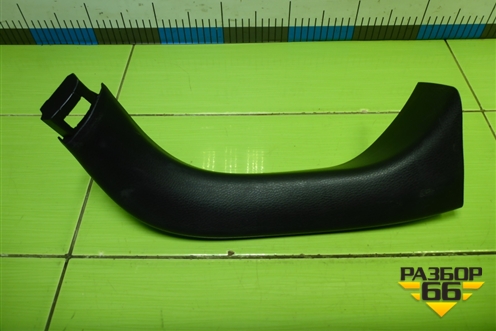 Обшивка двери багажника (правая) (6793742050) для Toyota Rav-4 с 2012-2019г (Рав 4)