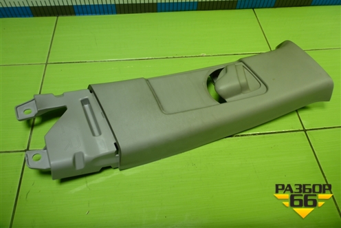 Обшивка стойки центральная верхняя правая (6241042070) для Toyota Rav-4 с 2012-2019г (Рав 4)