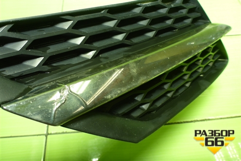 Накладка переднего бампера правая (5310542010) для Toyota Rav-4 с 2012-2019г (Рав 4)