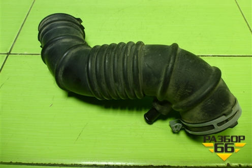 Патрубок воздушного фильтра (1788137130) для Toyota Rav-4 с 2012-2019г (Рав 4)