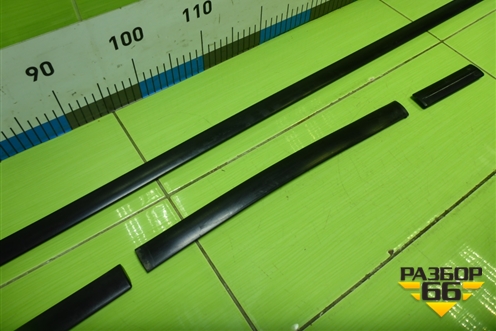 Молдинг крыши правый для Toyota Rav-4 с 2012-2019г (Рав 4)