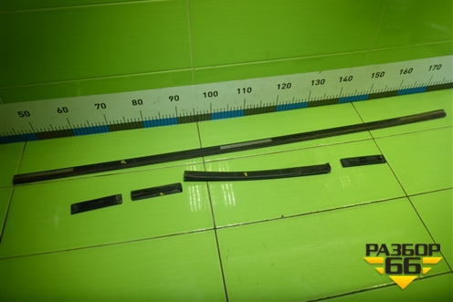 Молдинг крыши правый для Toyota Rav-4 с 2012-2019г (Рав 4)