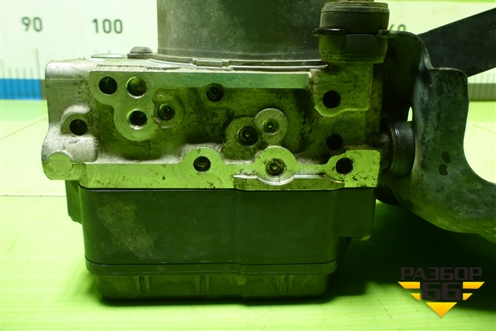 Блок ABS (4454042272) для Toyota Rav-4 с 2012-2019г (Рав 4)