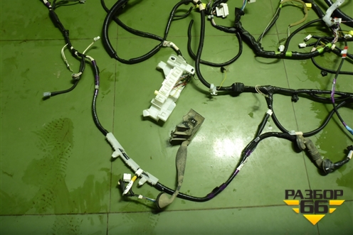 Проводка салонная (8216142N42) для Toyota Rav-4 с 2012-2019г (Рав 4)