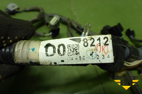 Проводка на двигатель (8212142D00) для Toyota Rav-4 с 2012-2019г (Рав 4)