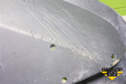 Пыльник переднего бампера центральный (8889168067) для Geely Monjaro с 2021г (Монджаро)