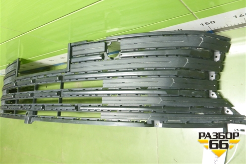 Решетка в передний бампер центральная (602001189AA) для Exeed TXL с 2020-2024г (ТХЛ)