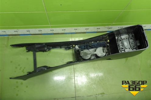 Подлокотник (5891112320) для Toyota Corolla (E15) с 2006-2013г (Королла 150)