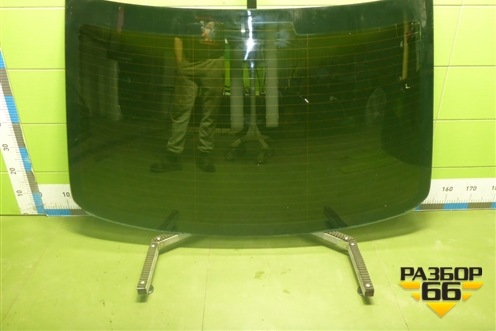 Стекло заднее для Volkswagen Passat (B6) с 2005-2010г (Пассат Б6)