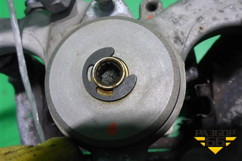 Суппорт задний левый (под электропривод  стояночного тормоза) (A1664230581) для Mercedes Benz ML-Klass W166 c 2011г (МЛ)