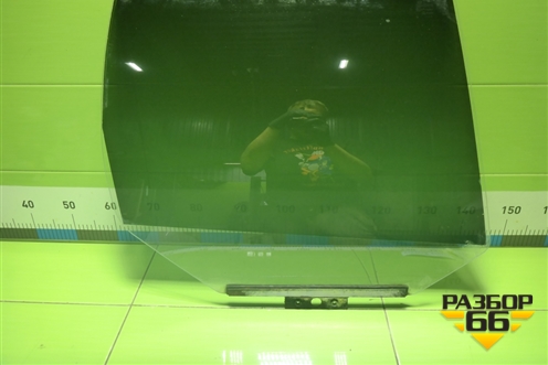 Стекло двери задней правой для VAZ Chevrolet Niva/Нива с 2002-2020г