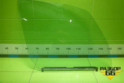 Стекло двери передней правой для Suzuki SX4 с 2006-2013г (СХ4)