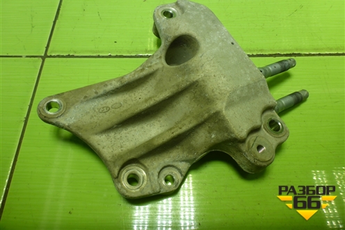 Кронштейн двигателя правый для Hyundai Tucson с 2015-2022г (Туксон)