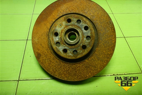 Кулак поворотный передний правый для Volkswagen Passat (B6) с 2005-2010г (Пассат Б6)