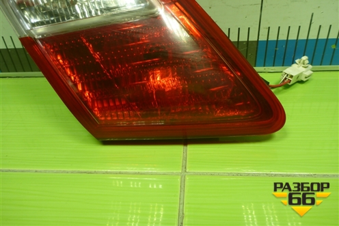 Фонарь задний внутренний левый (8159106350) для Toyota Camry V40 с 2006-2011г (Камри)