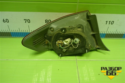 Фонарь задний наружный правый (до 2010г) (8156112A10) для Toyota Corolla (E15) с 2006-2013г (Королла 150)