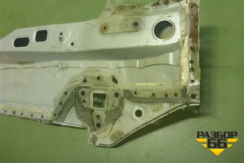 Панель задняя для Toyota Auris с 2006-2012г (Аурис)