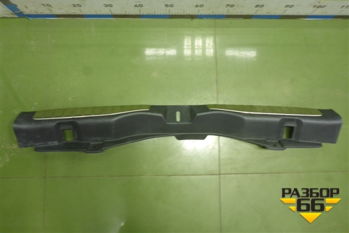 Обшивка багажника на заднюю панель (84640SWWE0) для Honda CR-V(RE) с 2006-2012г (ЦРВ СРВ)