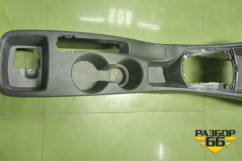 Консоль (846121R000) для Hyundai Solaris с 2010-2016г (Солярис)