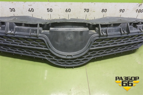 Решетка радиатора (до 2010г) (5311102390) для Toyota Auris с 2006-2012г (Аурис)