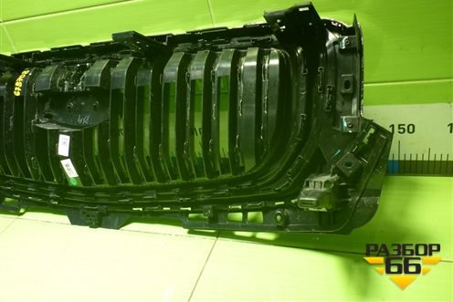 Решетка радиатора (под камеру) (8889607258) для Geely Monjaro с 2021г (Монджаро)