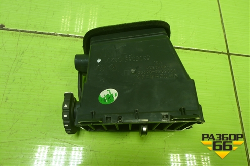 Дефлектор воздушный левый  (5305055C6201) для Dongfeng DFH4180