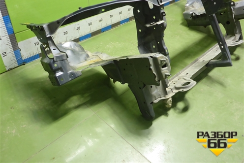 Панель передняя для Toyota Corolla Spacio с 2001-2007г