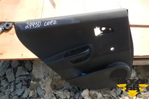 Обшивка двери задней левой под механику 5ти дверный хетчбэк для Kia Ceed с 2006-2012г (Сид 1)