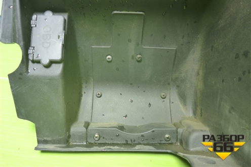 Кожух рулевой колонки  нижний (812W614700027) для Sitrak C7H (С7Н)