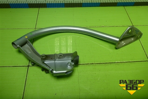 Петля крышки багажника левая (3C8827301) для Volkswagen Passat-CC с 2008г (Пассат ЦЦ)