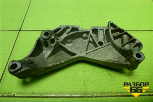 Кронштейн двигателя правый (1.8л BZB)  (06J199207K) для Volkswagen Passat-CC с 2008г (Пассат ЦЦ)
