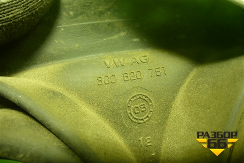 Уплотнитель (кузов внутри) (3C0820751) для Volkswagen Passat-CC с 2008г (Пассат ЦЦ)