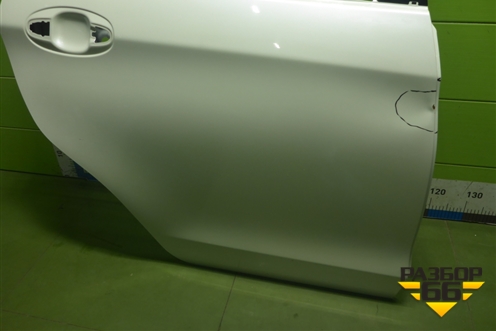 Дверь задняя правая для Toyota Vitz с 2010-2020г (Витц)